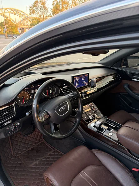 Audi A8 2014 - 10