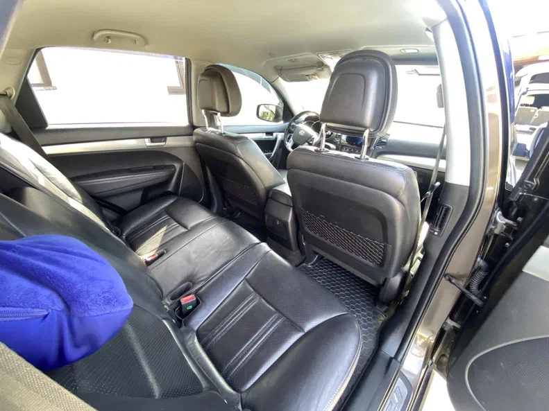 Kia Sorento 2010 - 5