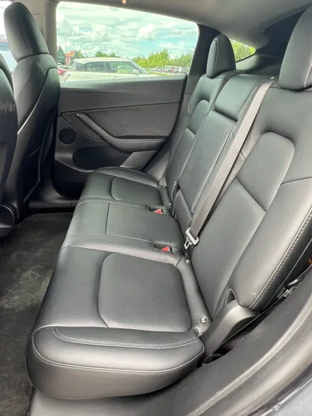 Tesla Model Y 2022 - 7