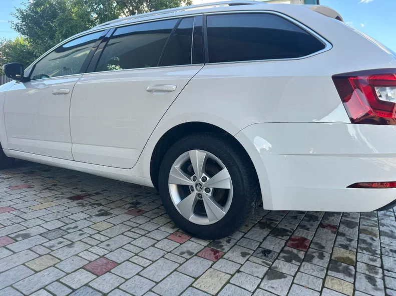 Skoda Octavia 2019 - 11