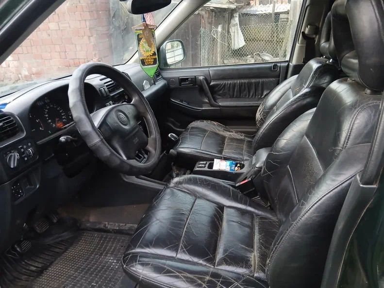 Opel Frontera 2000 - 4