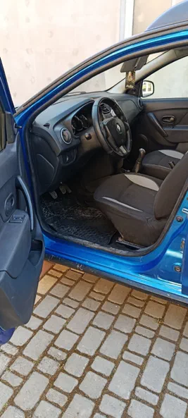 Renault Sandero 2015 - 8