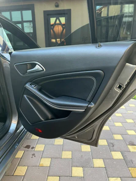 Mercedes-Benz CLA 2017 - 2