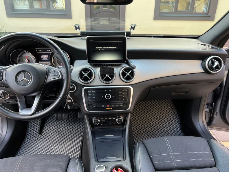 Mercedes-Benz CLA 2017 - 12