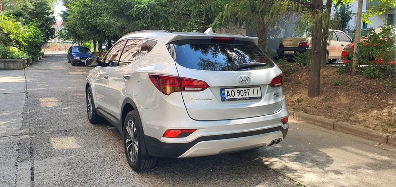 Hyundai Santa Fe 2016 - 3