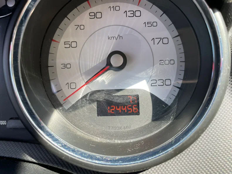Peugeot 308 2008 - 7