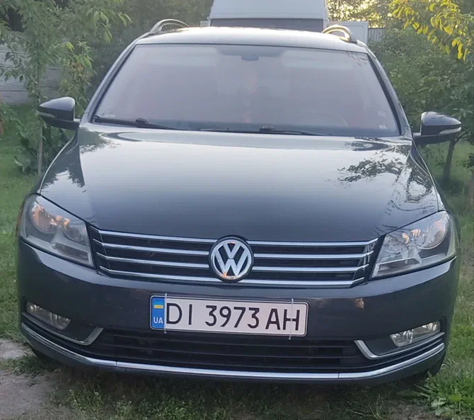 Volkswagen Passat 2011 - 0