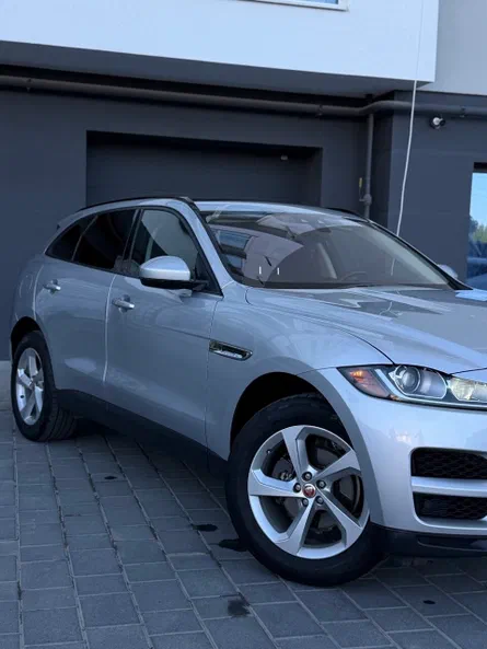 Jaguar F-Pace 2016 - 22