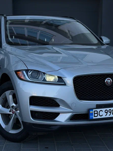 Jaguar F-Pace 2016 - 21