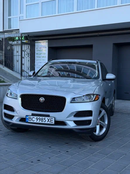 Jaguar F-Pace 2016 - 2
