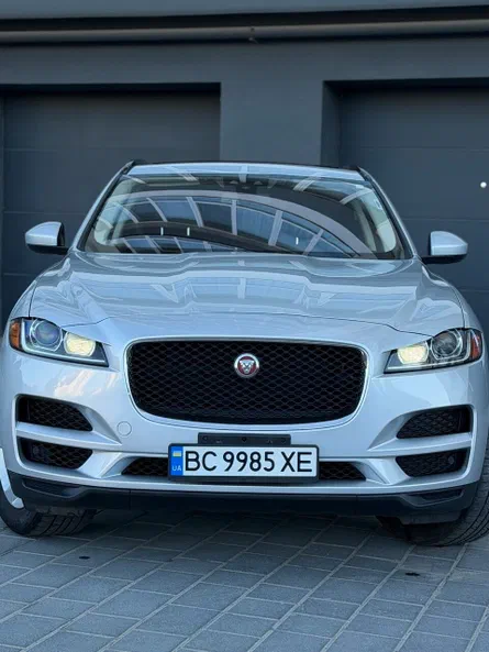 Jaguar F-Pace 2016 - 24