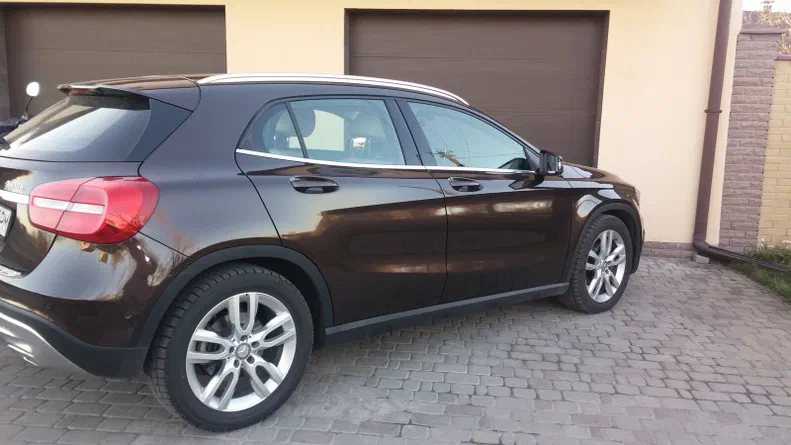 Mercedes-Benz GLA 2015 - 2