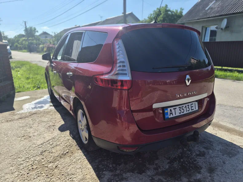 Renault Scenic 2011 - 5