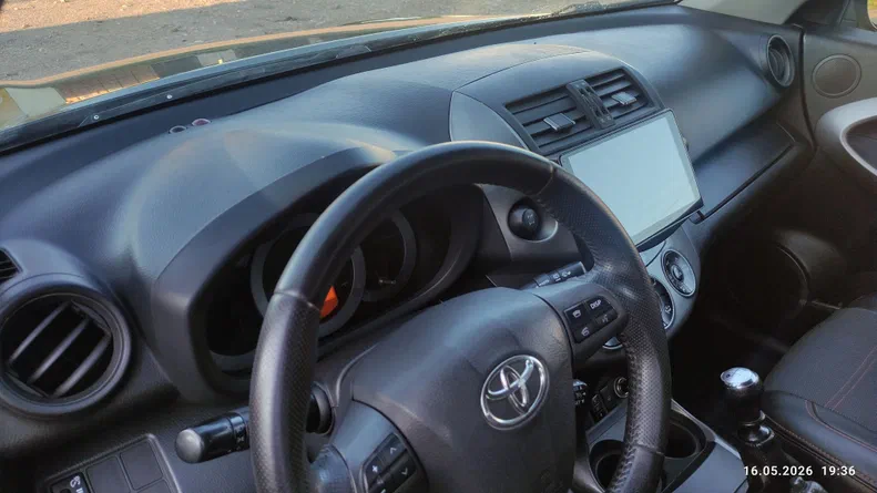 Toyota RAV4 2011 - 27