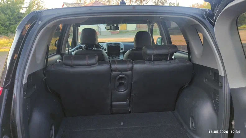 Toyota RAV4 2011 - 20