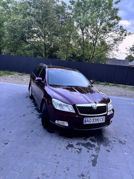 Skoda Octavia 2010 - 1