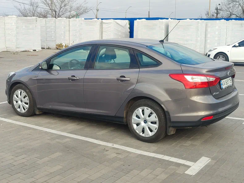 Ford Focus 2013 - 6