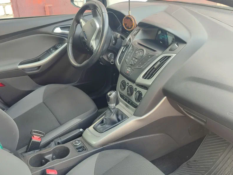 Ford Focus 2013 - 9