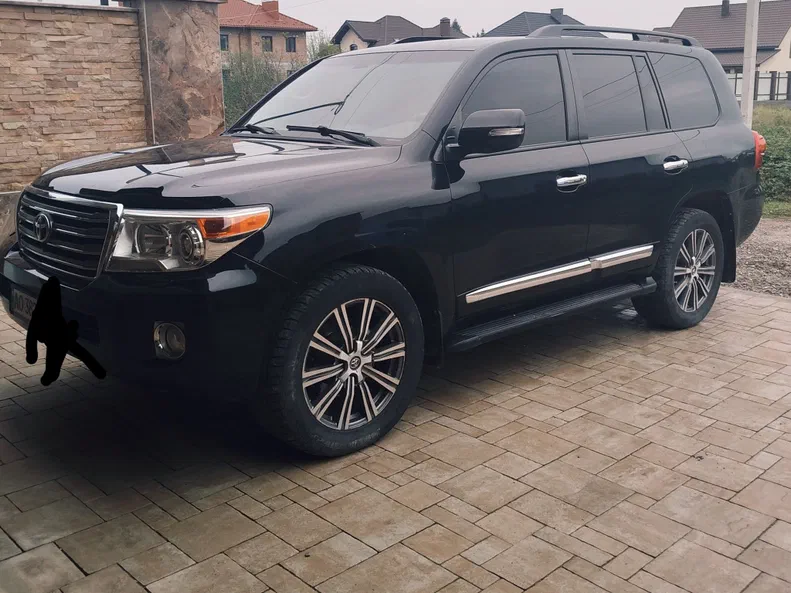 Toyota Land Cruiser 2013 - 1