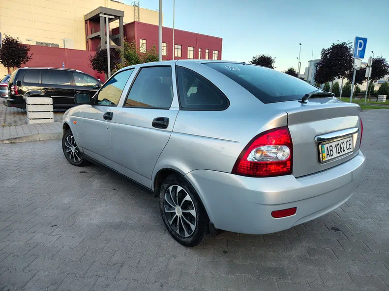 Lada (ВАЗ) Priora 2010 - 4