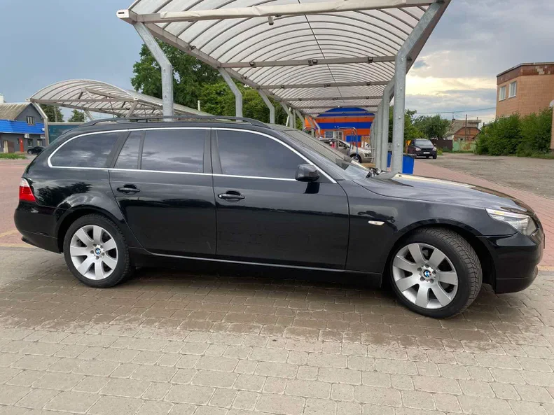 BMW 5 серія 2009 - 3