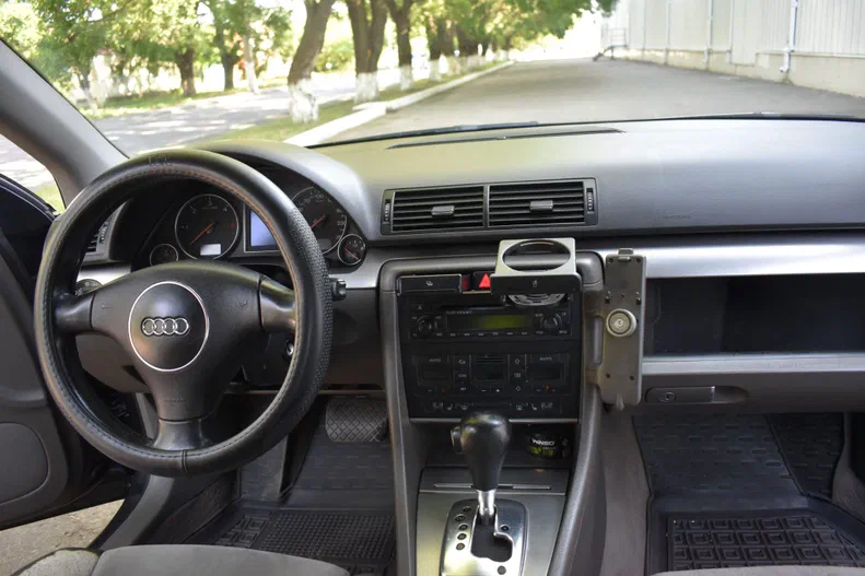 Audi A4 2002 - 12