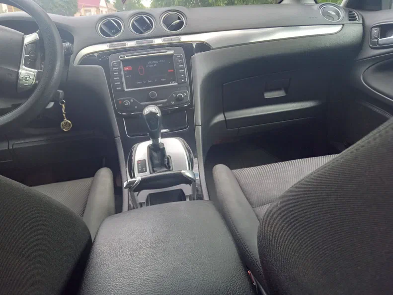 Ford S-MAX 2014 - 29