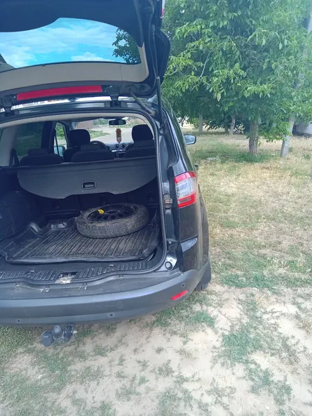 Ford S-MAX 2014 - 23