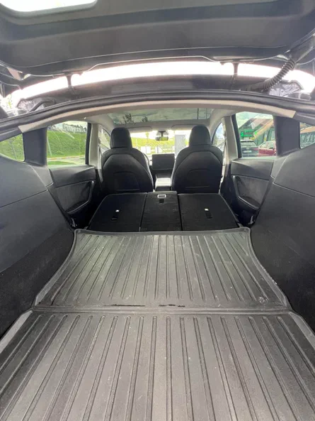 Tesla Model Y 2022 - 12