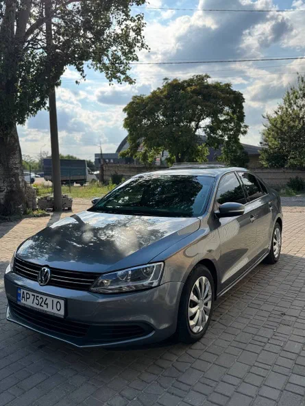 Volkswagen Jetta 2011 - 1