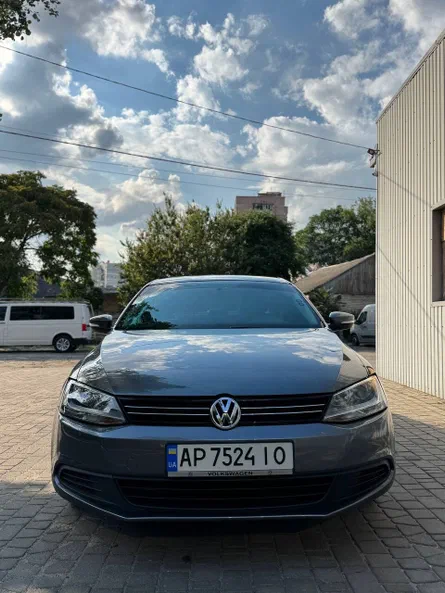 Volkswagen Jetta 2011 - 0