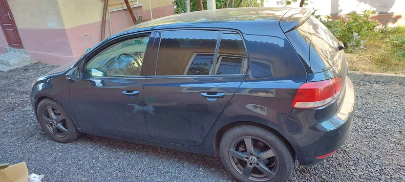 Volkswagen Golf 2009 - 1