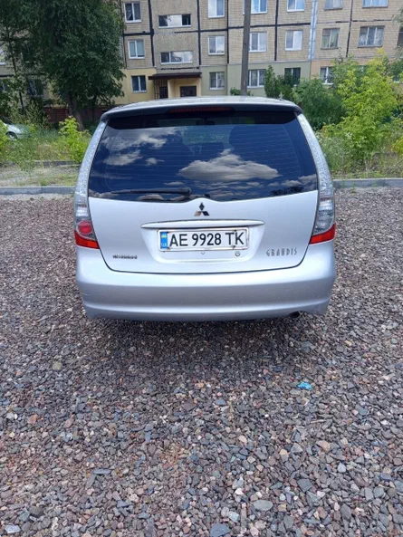 Mitsubishi Grandis 2008 - 3