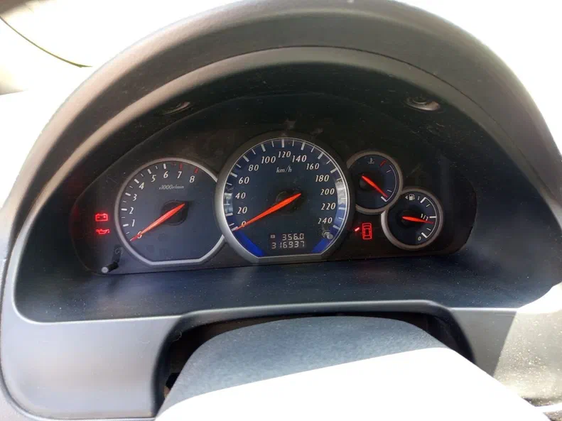 Mitsubishi Grandis 2008 - 6