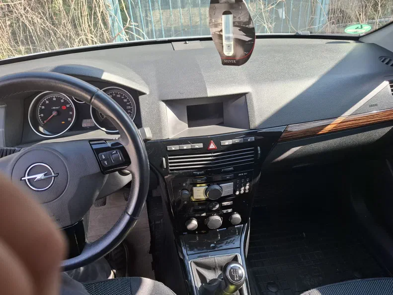 Opel Astra 2007 - 5
