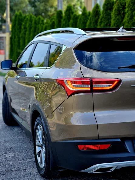 Jetour X70 PLUS 2021 - 4