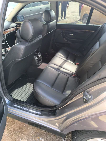 BMW 5 серія 1998 - 10