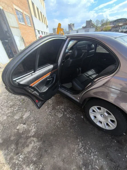 BMW 5 серія 1998 - 7