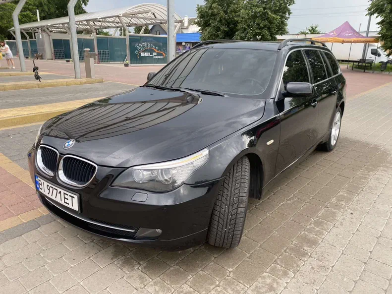BMW 5 серія 2009 - 1
