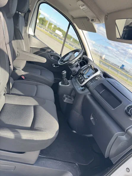 Renault Trafic 2020 - 6