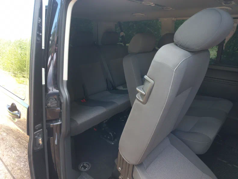 Volkswagen Caravelle 2010 - 12