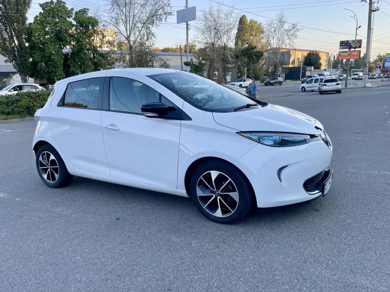 Renault ZOE 2017 - 10