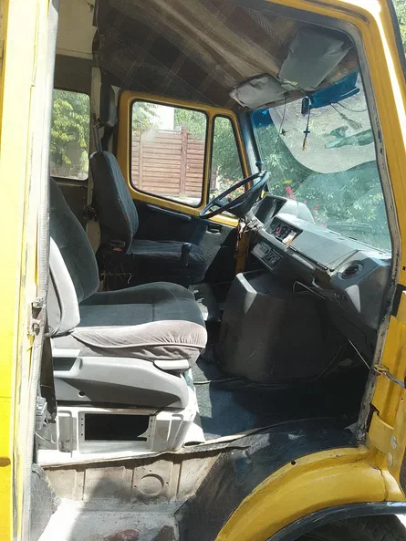 Mercedes-Benz 310D 1995 - 10