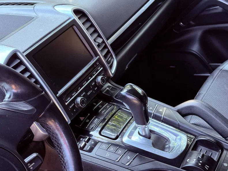 Porsche Cayenne 2012 - 20