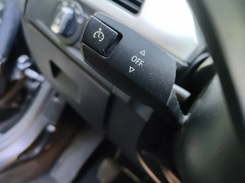 BMW 3 серія 2011 - 14