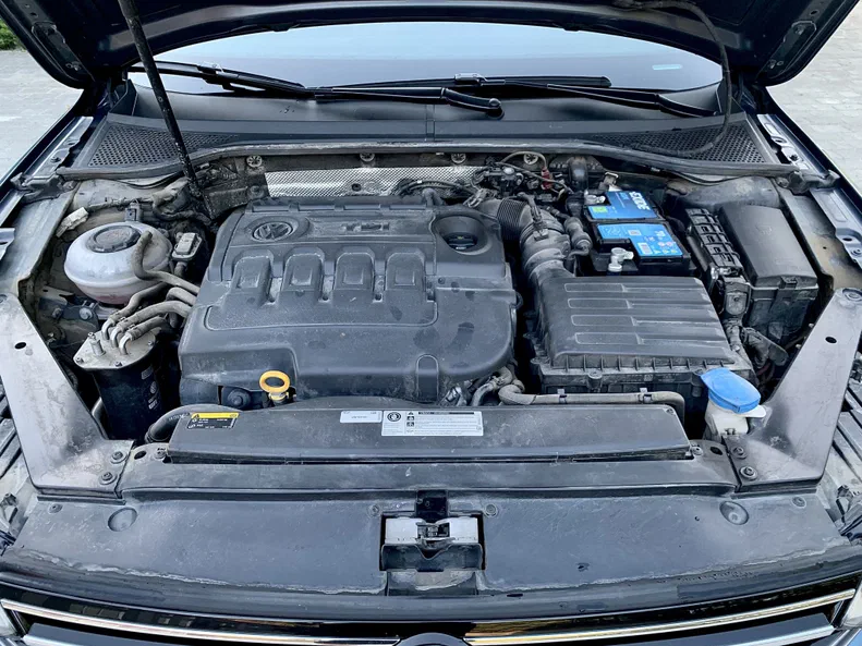 Volkswagen Passat 2018 - 23