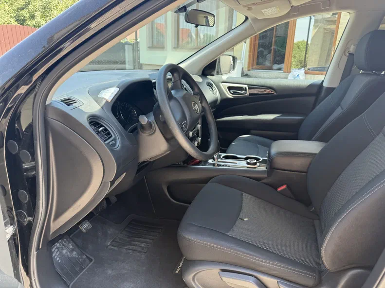 Nissan Pathfinder 2018