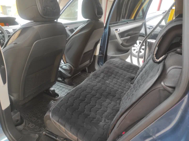 Citroen C4 Picasso 2011 - 5