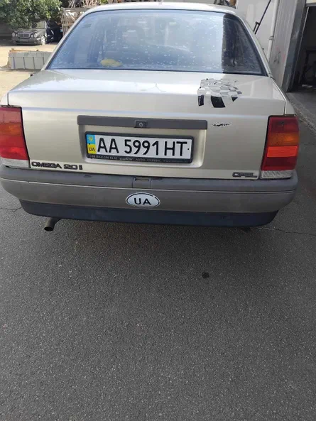 Opel Omega 1987