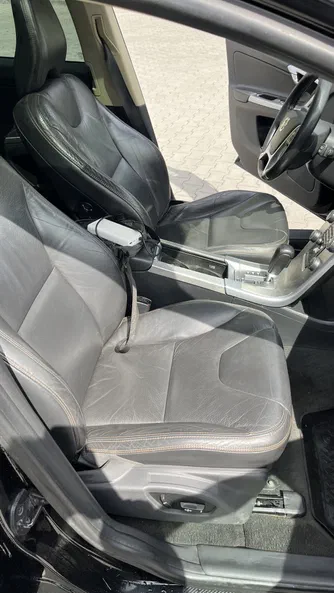 Volvo XC60 2011 - 21